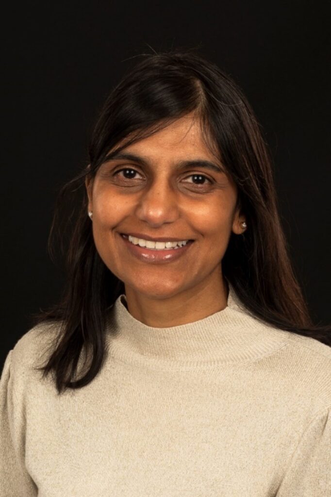 Dr Aarti Shah