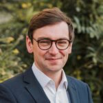 Dr Tom Bloomfield